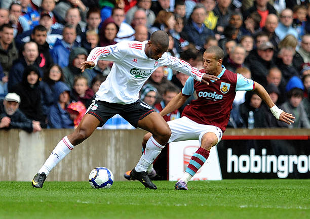 洲足壇中 洲足壇中